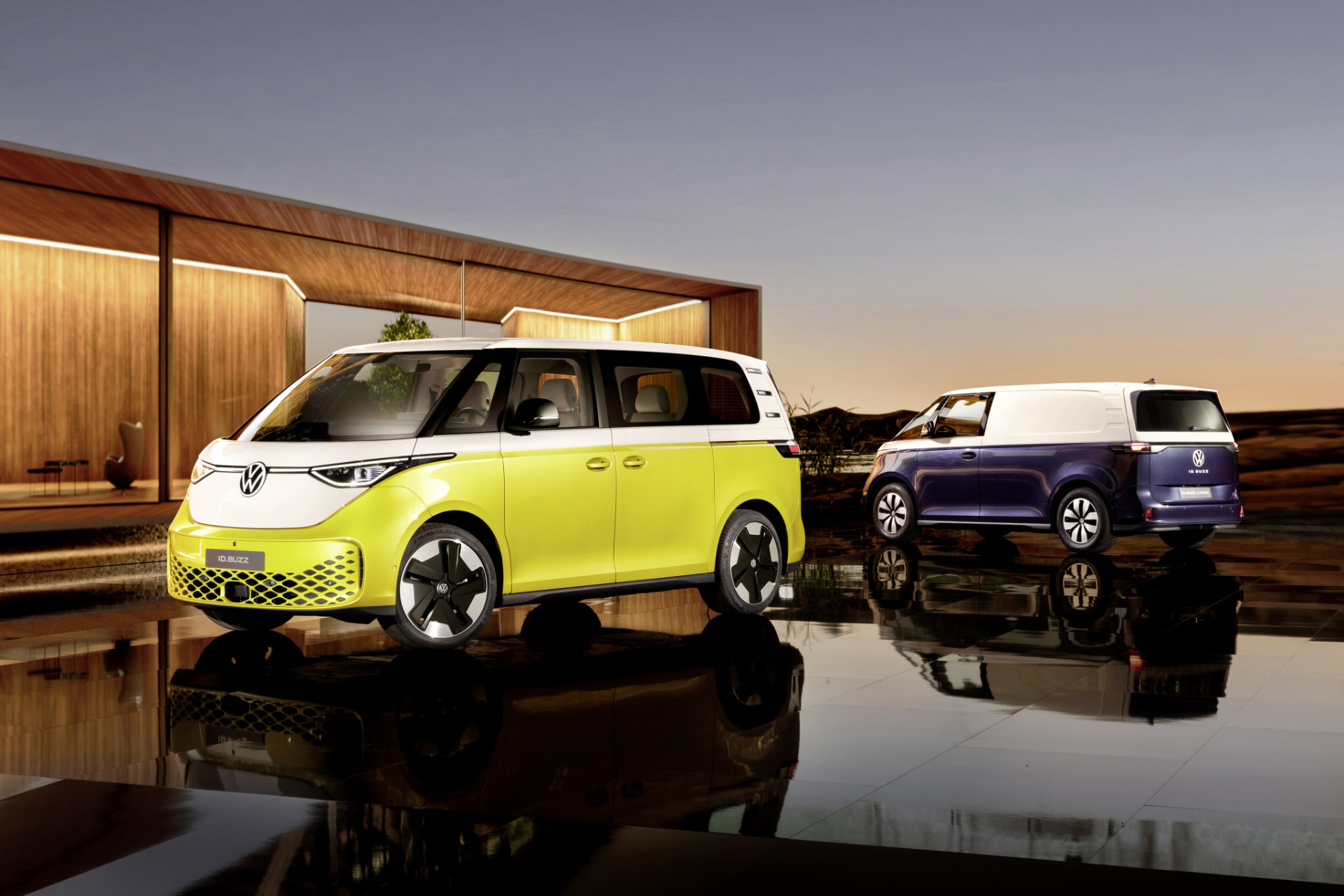//emobility.atlautomotive.com/wp-content/uploads/2022/04/VW_IDBuzz_and_BuzzCargo.jpg