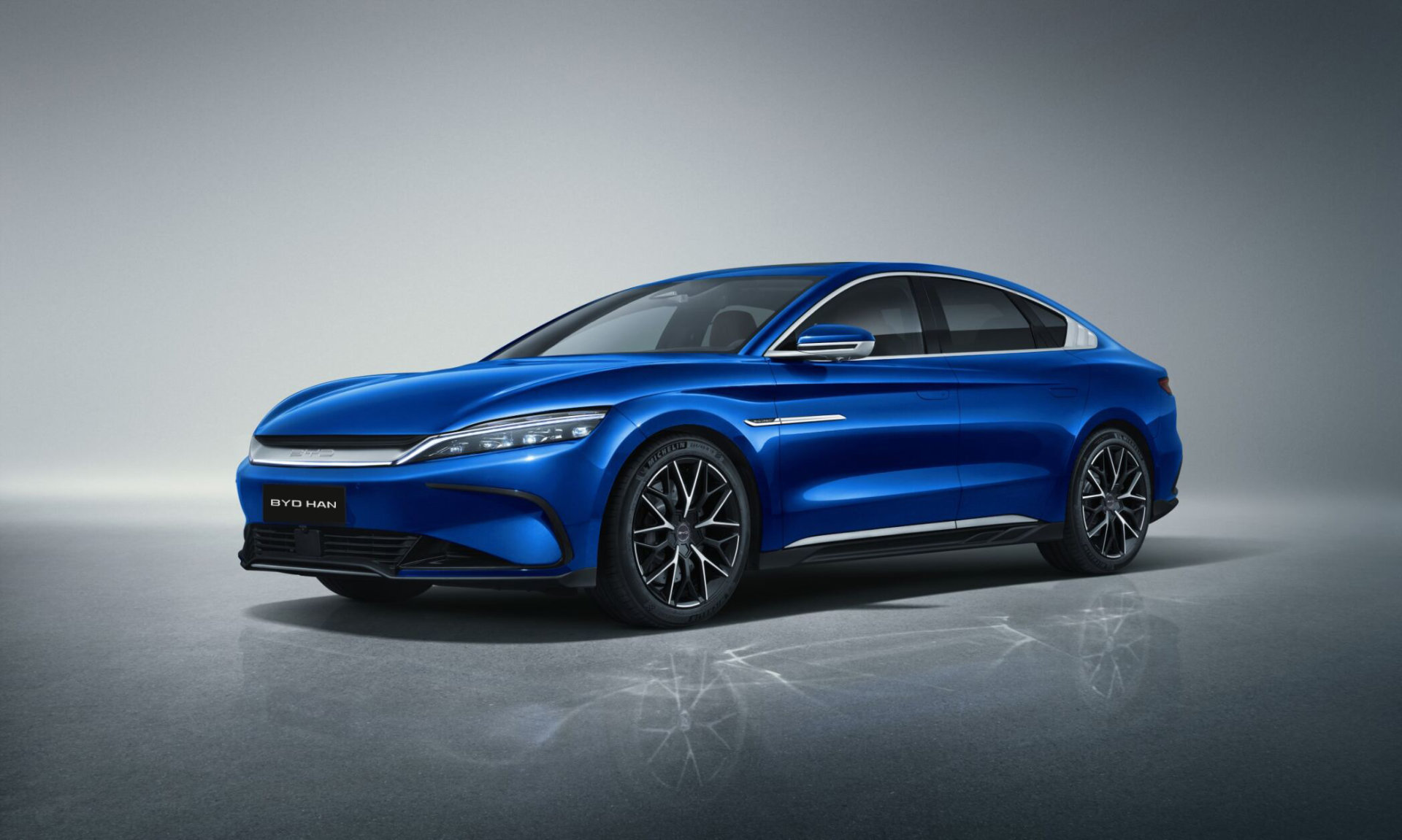//emobility.atlautomotive.com/wp-content/uploads/2024/09/BYD-HAN-STATS.jpg